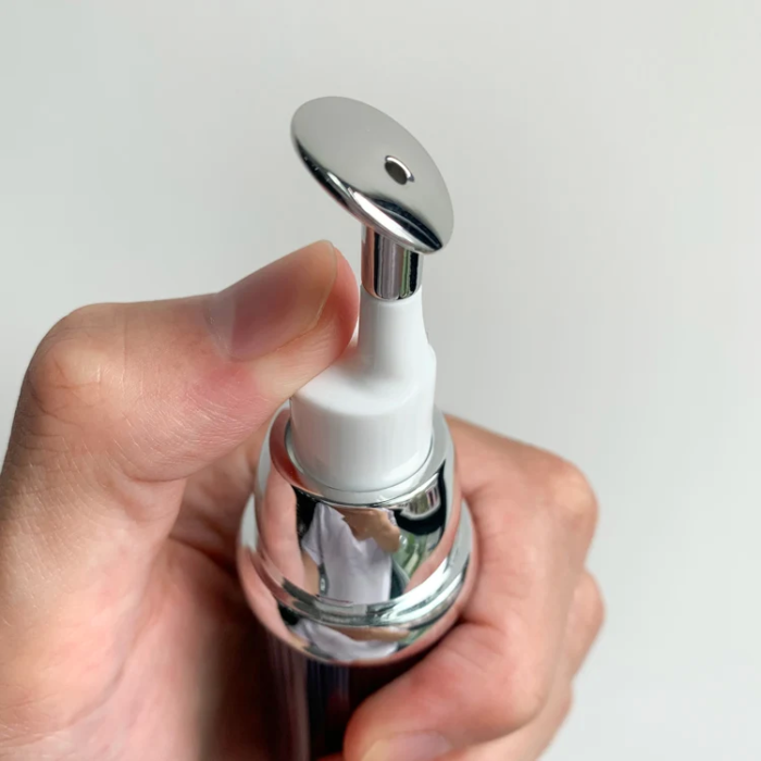 airless eye cream bottle with metal massager tip-7