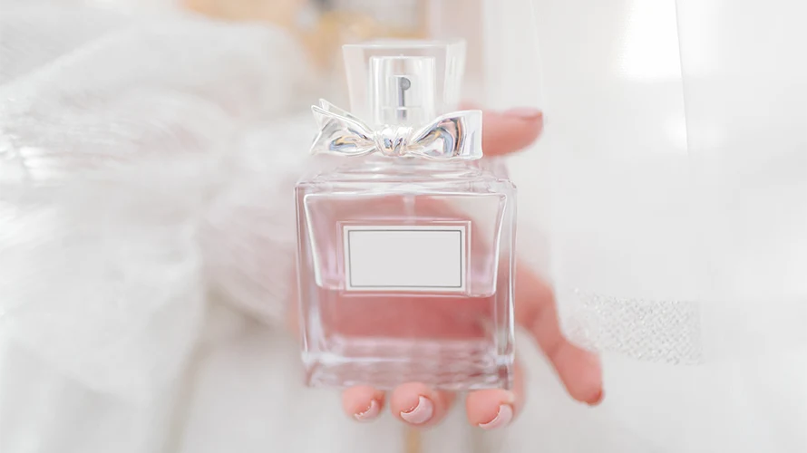 how many sprays does a 100ml bottle of perfume - 1