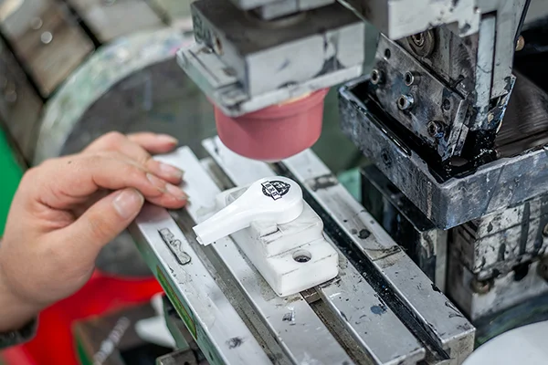 logo printing on a syrup pump